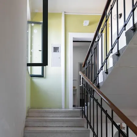 Lägenhet Marjan Nest Split