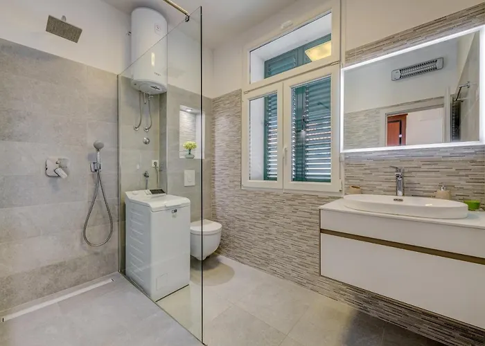 Marjan Nest スプリト