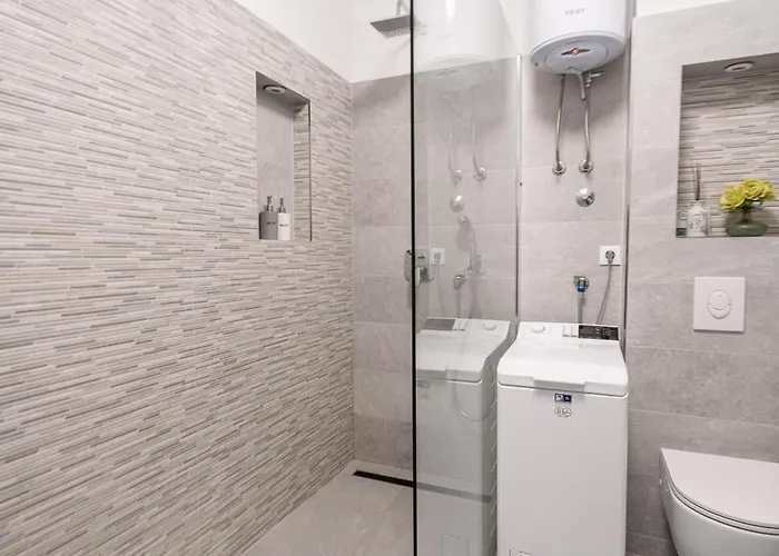 Marjan Nest アパート *